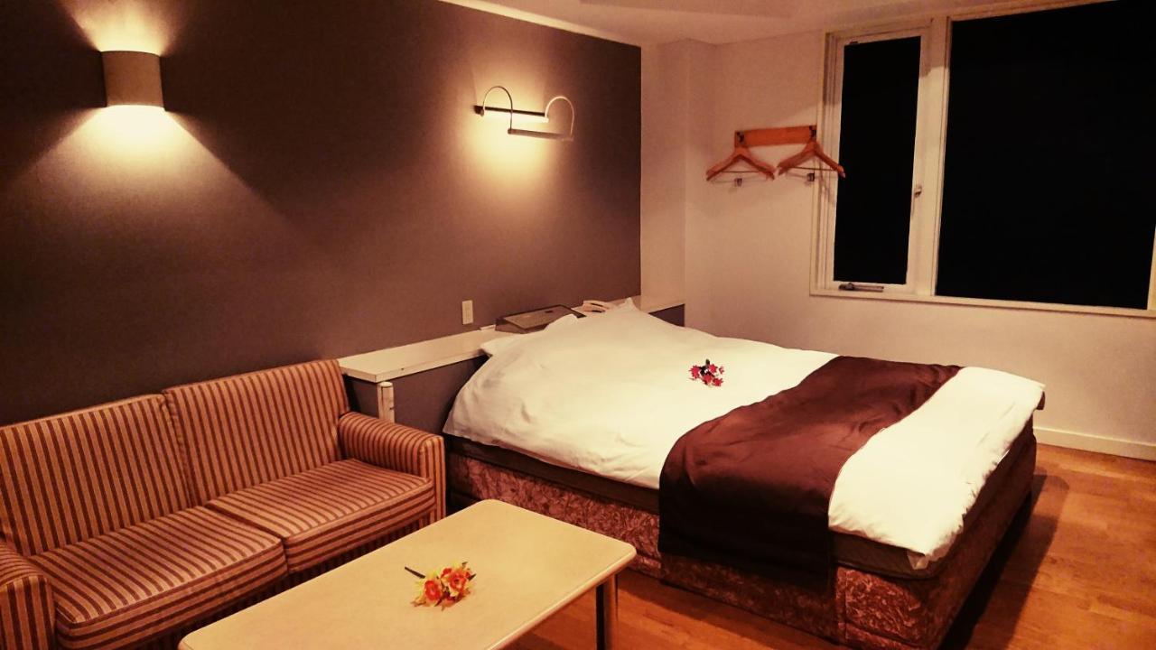 Aloha Inn Aine (Adults Only) Фукутияма Экстерьер фото